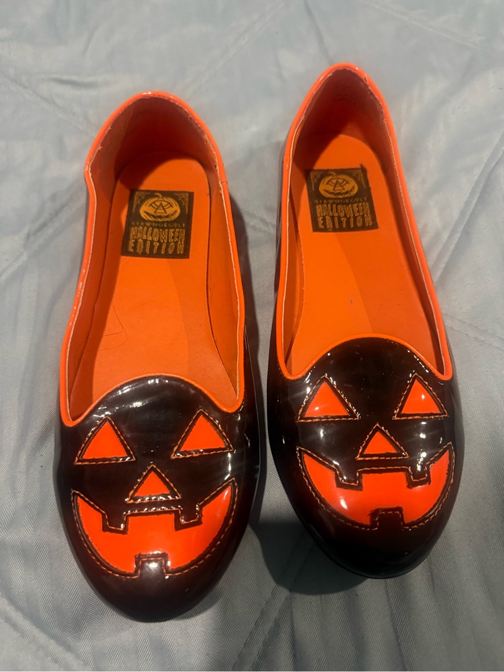 Halloween Jack-O'-Lantern Slip-On Flats in Orange and Black